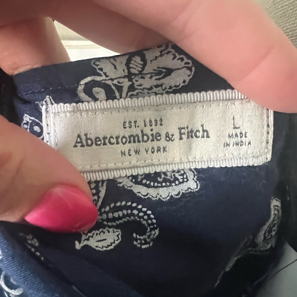A&F Crop Top - Picture 3 of 3
